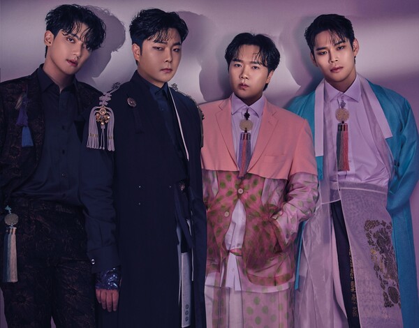 JTBC ‘팬텀싱어3’ 준우승에 빛나는 크로스오버 그룹 라비던스가 6월 23일 두번째 미니앨범 ‘4⁴’를 발매한다. Ⓒ네오트렌드뮤직