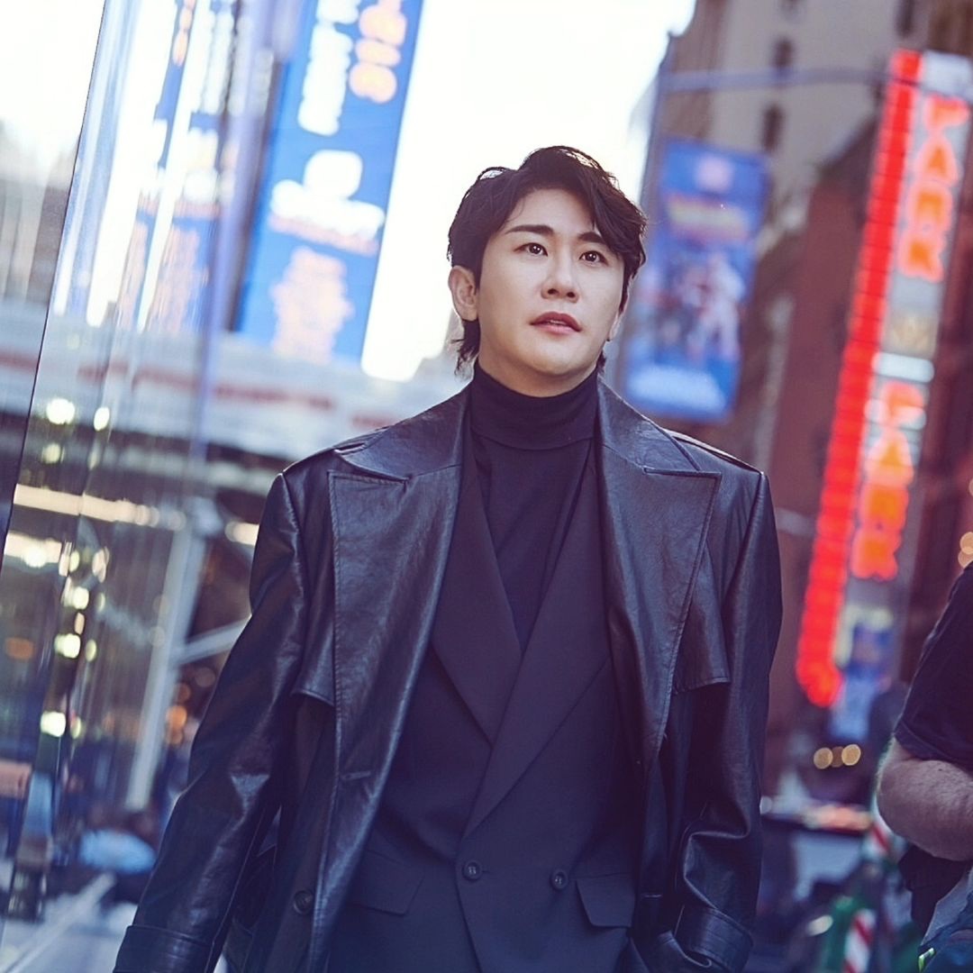 영탁, 영화 속 한 장면 같은 '멋짐 폭발' 화보