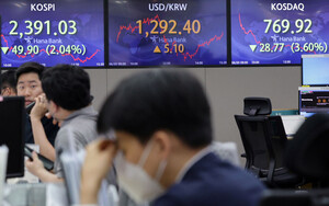 대주주도 팔고 주요투자자도 팔고...'추락 추락' 노블엠앤비 주가 300원... - 뉴스 썸네일 이미지