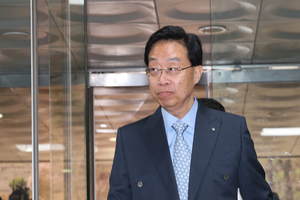 '백현동 <b>뇌물</b>수수 혐의' <b>전준경</b> 전 <b>민주연</b> 부원장 1심 징역 2년6개월