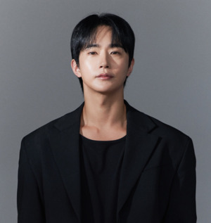 '전 여친 폭로 논란' <b>뮤지컬 배우</b> <b>전호준</b> 누구?