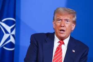 트럼프, '<b>이란 핵시설 재건</b> 땐 또 <b>공격</b>' 질문에…"물론이다"
