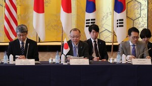 <b>한미일 외교차관</b>, 도쿄서 <b>회동</b>…"북핵 공조·경제안보 협력 강화"