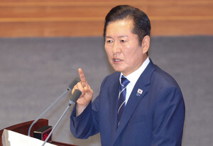 삼성 찾은 정청래 "<b>반도체특별법 조속</b>한 <b>통과</b>에 최선"