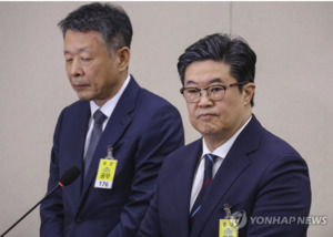 [국감]MBK 김병주, 첫 국감서 고개 숙여…