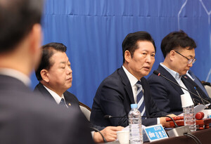 정청래 "尹<b>정부 자산매각</b>은 매국…이승만 적산불하 떠올라"