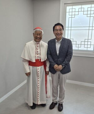 교황 충남 방문 성사될까…박수현 지사 직접 나섰다