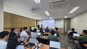 이엠넷, 임직원 대상 바이브코딩 교육 실시...