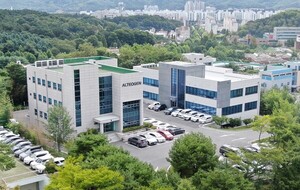 자회사 품는 제약바이오…개발·판매·투자 본사로 모은다